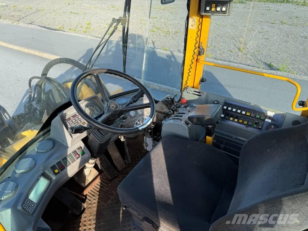 Volvo L 70 C Tekerlekli yükleyiciler