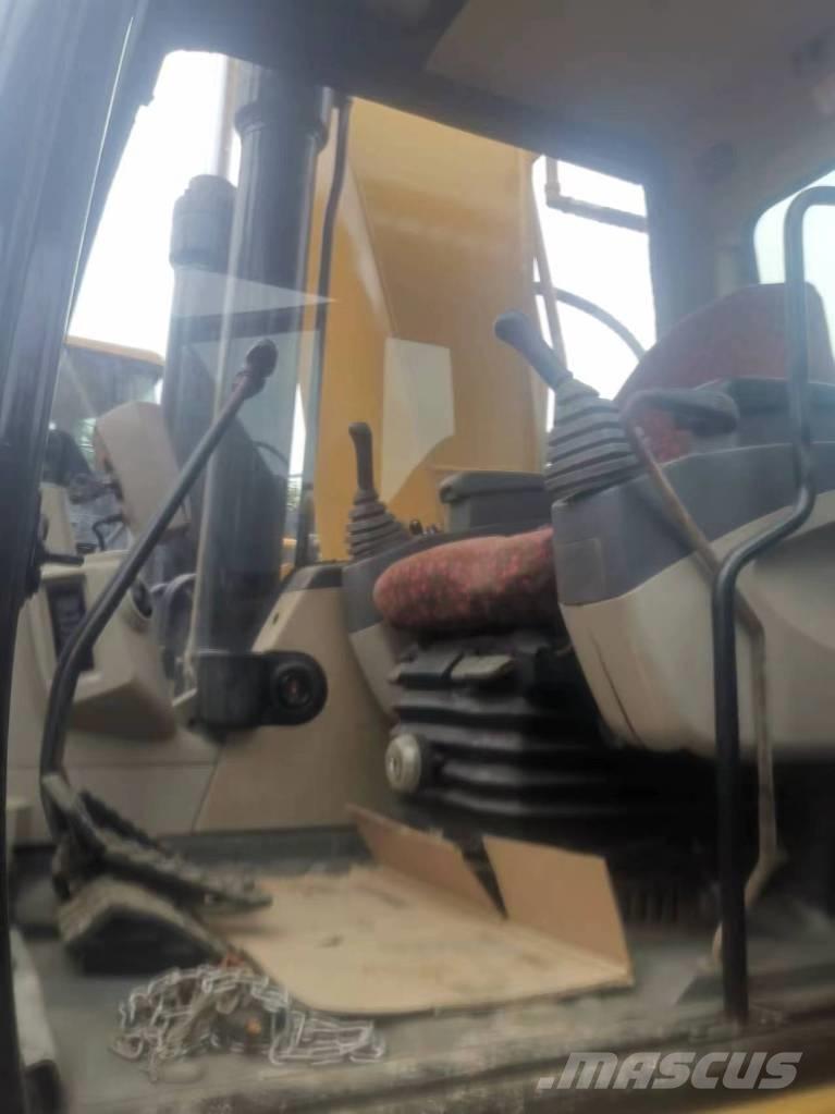 CAT 325 D Paletli ekskavatörler