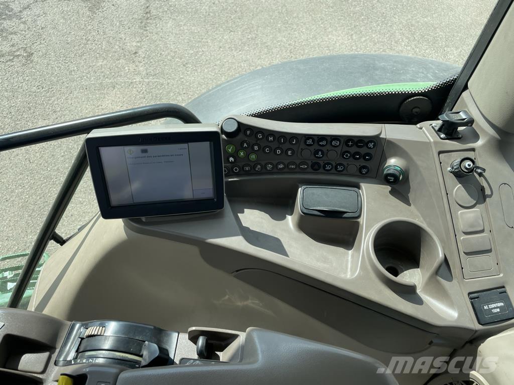 John Deere 6210R Traktörler