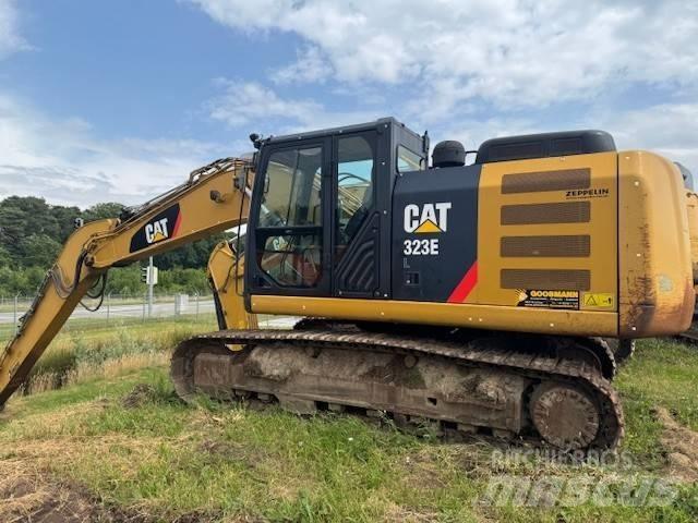 CAT 323 E Paletli ekskavatörler