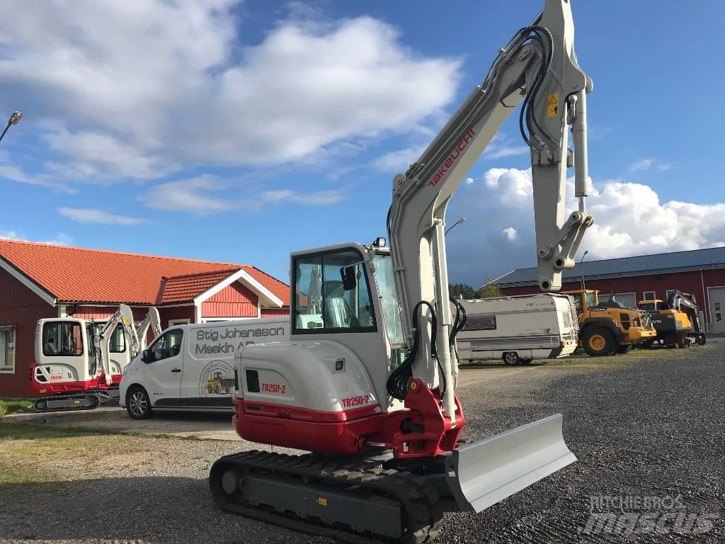 Takeuchi TB250-2 Mini ekskavatörler, 7 tona dek