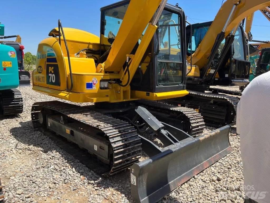 Komatsu PC 70 Paletli ekskavatörler