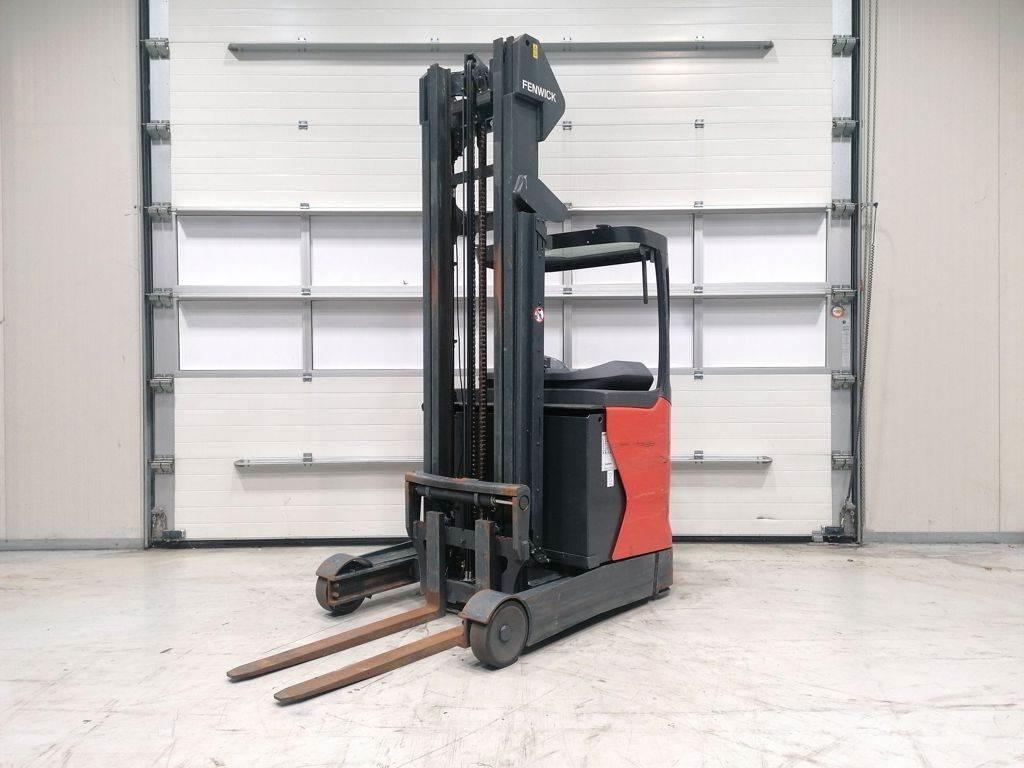 Linde R14-01 Reach truck - depo içi istif araçları
