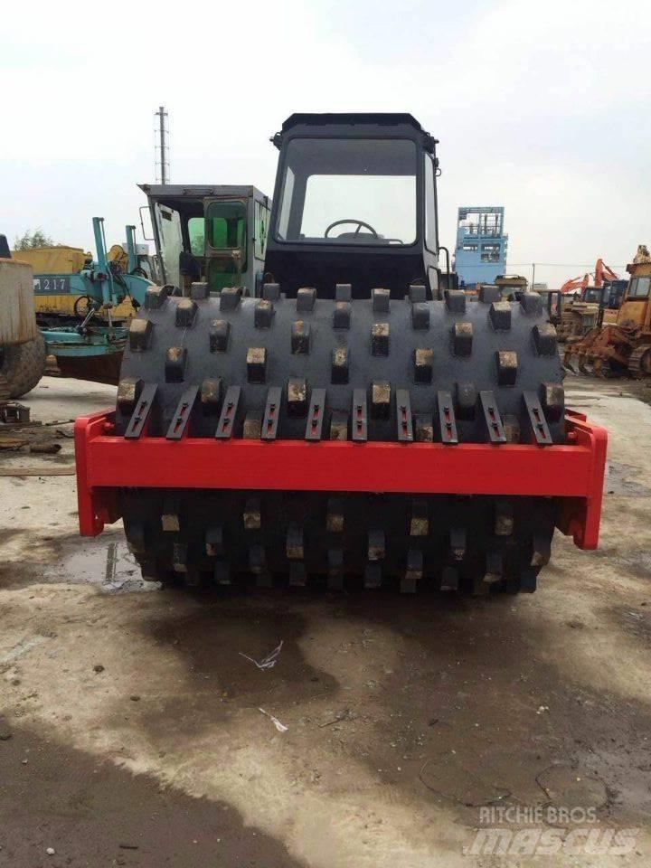 Dynapac CA 30 D Tek tamburlu silindirler