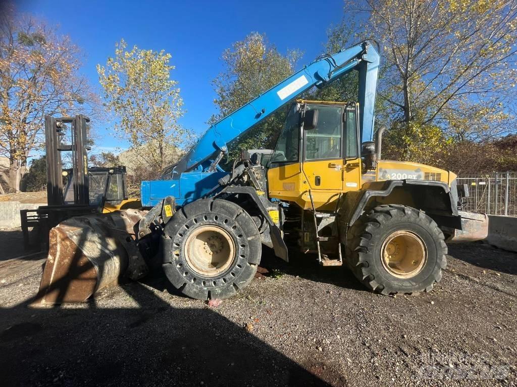 Komatsu WA 200 PT-5 Tekerlekli yükleyiciler