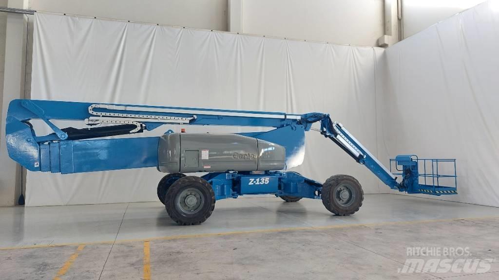 Genie ZX 135/70 Körüklü personel platformları