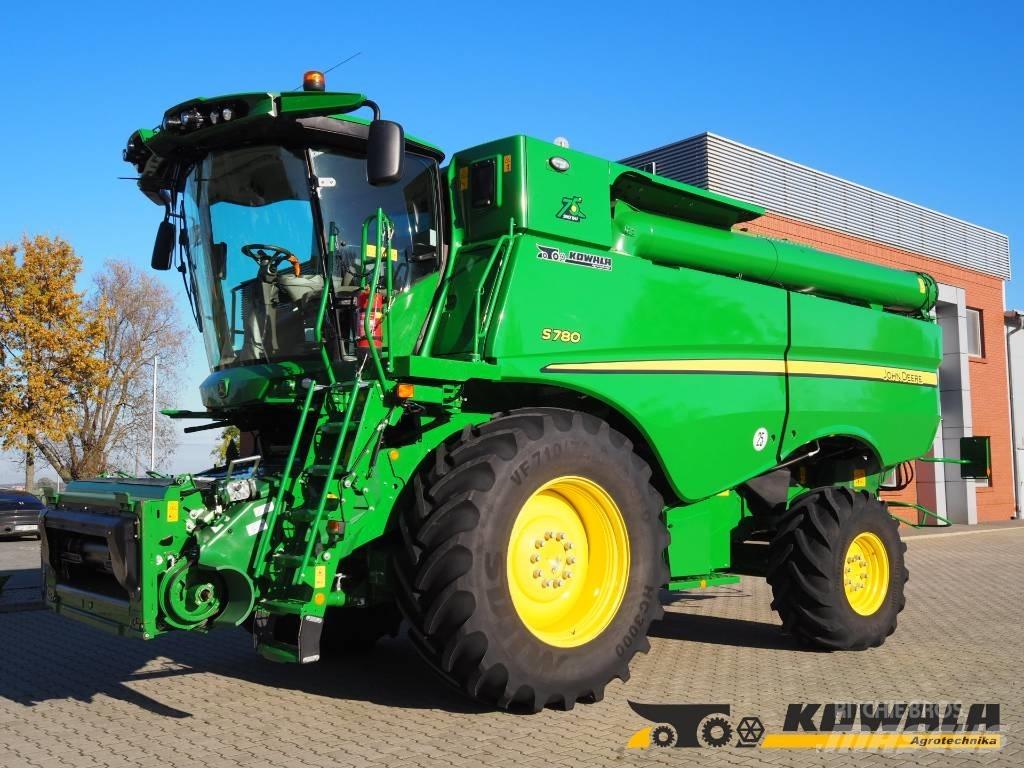 John Deere S780 + 730X Biçerdöverler