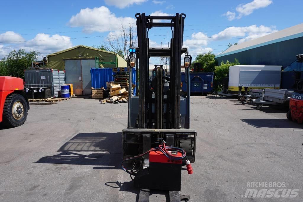 Toyota 8FBMT35 Elektrikli forkliftler