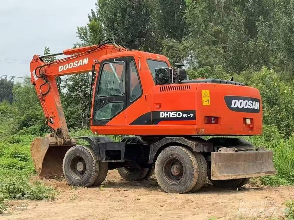 Doosan 150 W-7 Lastik tekerli ekskavatörler
