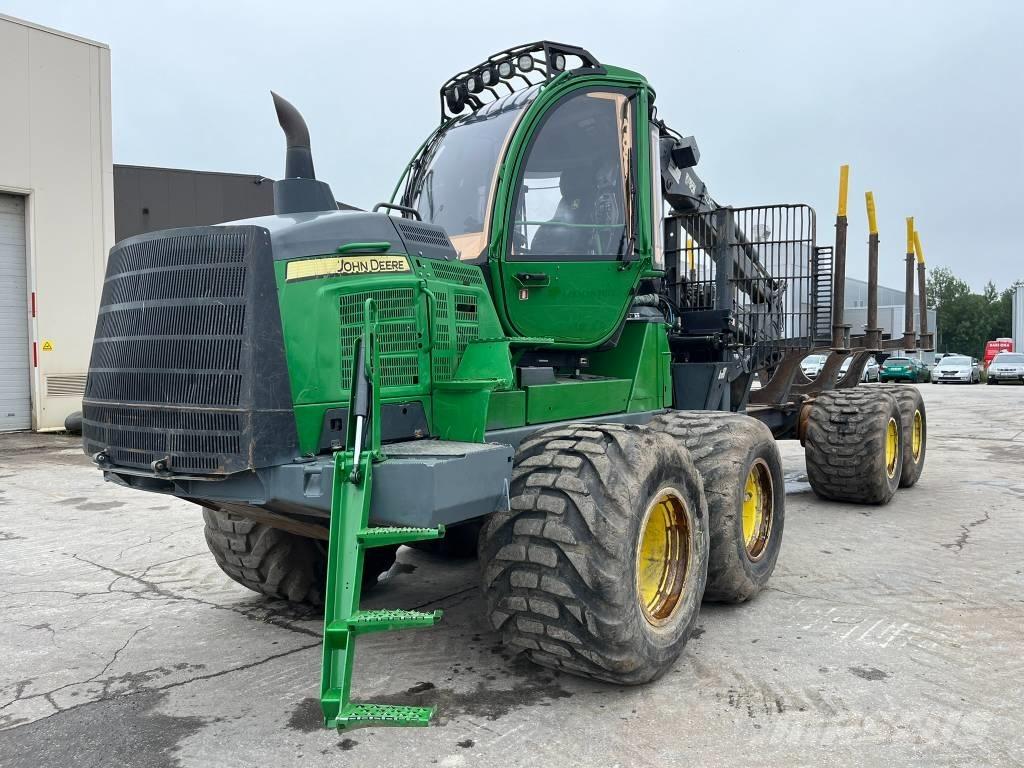 John Deere 1510G Tomruk yükleyici traktörler