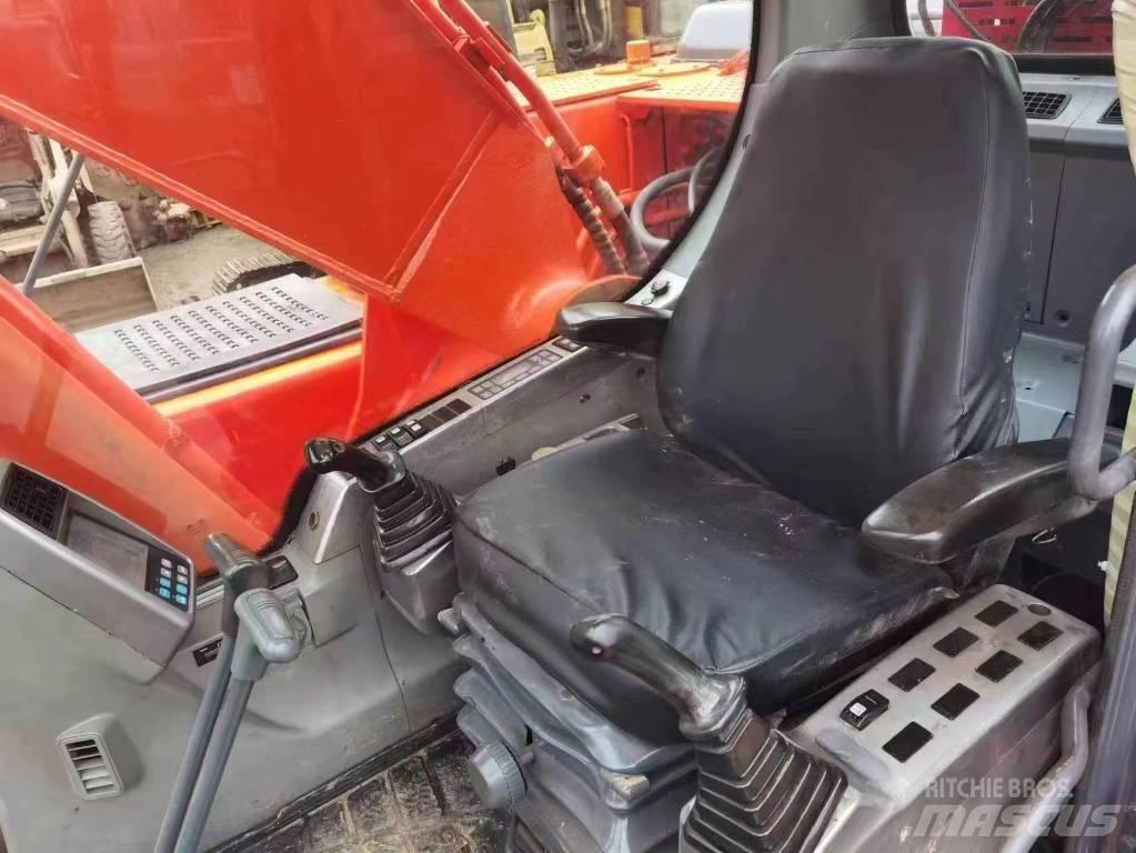 Doosan DX225LC Paletli ekskavatörler