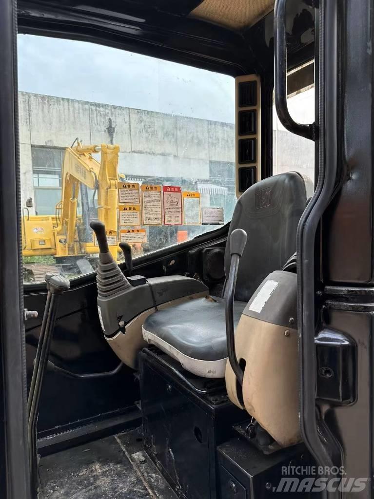 CAT 303 CR Mini ekskavatörler, 7 tona dek
