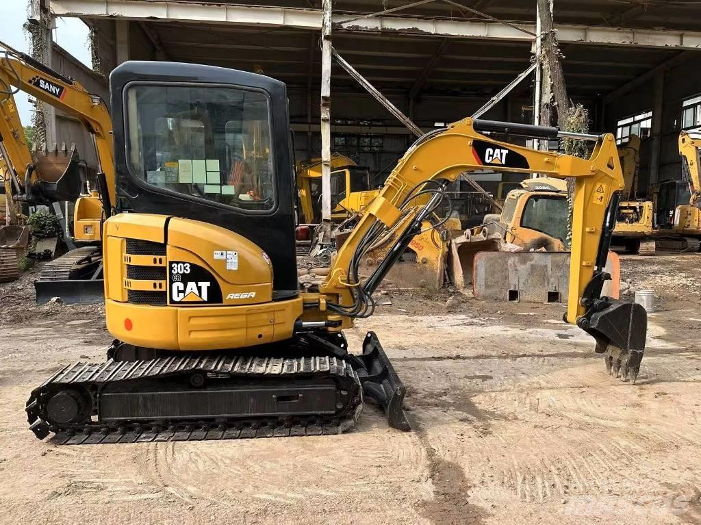 CAT 303 CR Mini ekskavatörler, 7 tona dek