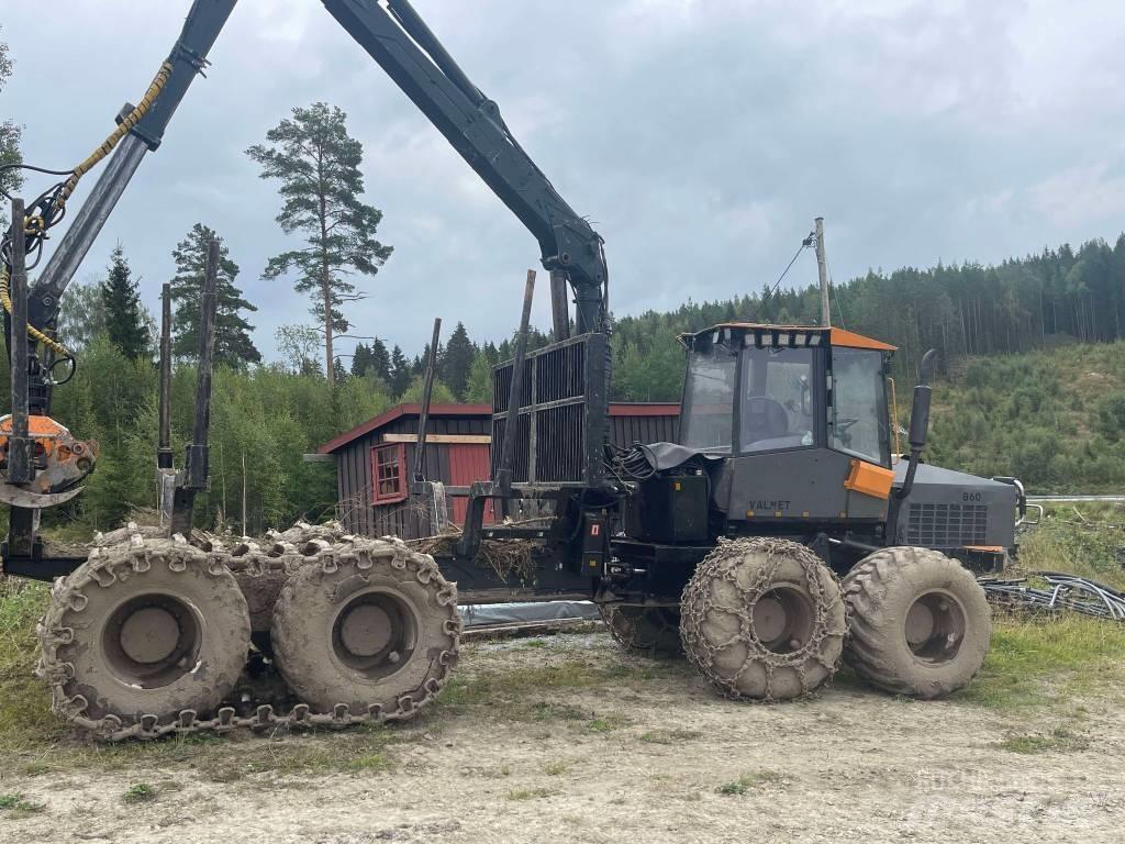 Valmet 860 Tomruk yükleyici traktörler