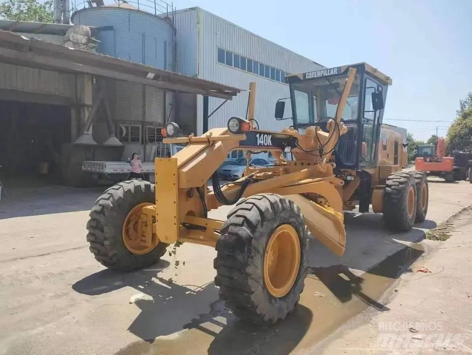 CAT 140K Greyderler