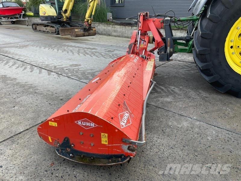 Kuhn RSM 210 Diger yol bakim makinalari