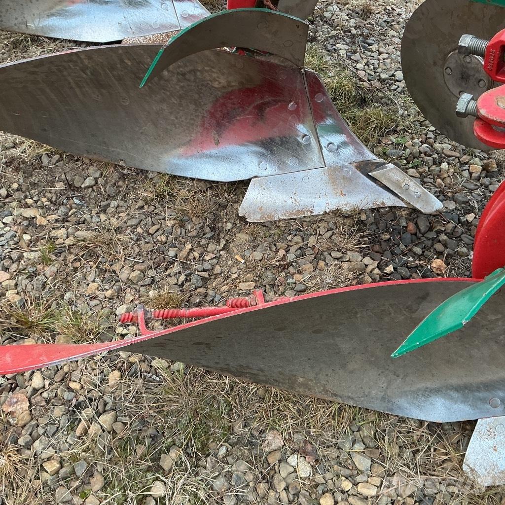 Kverneland ES85 Döner pulluklar