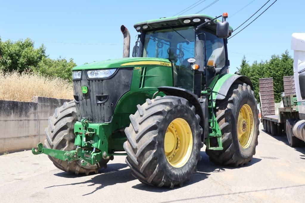 John Deere 7215 R Traktörler
