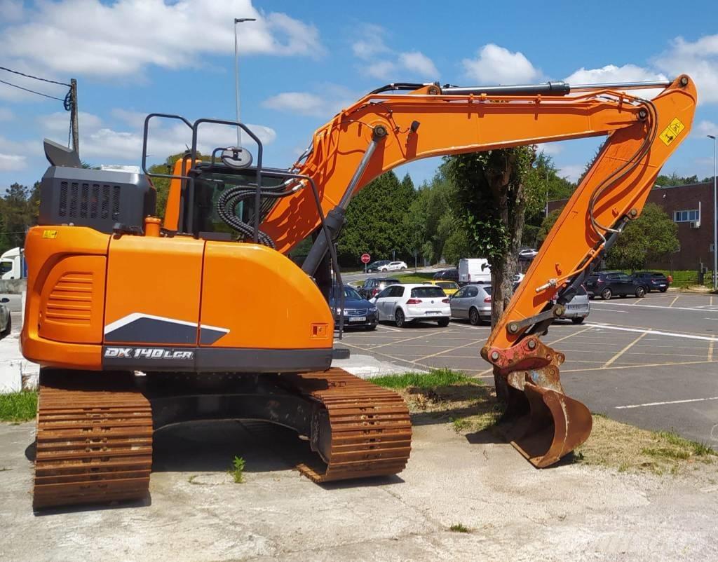 Doosan DX140LCR-7 Paletli ekskavatörler
