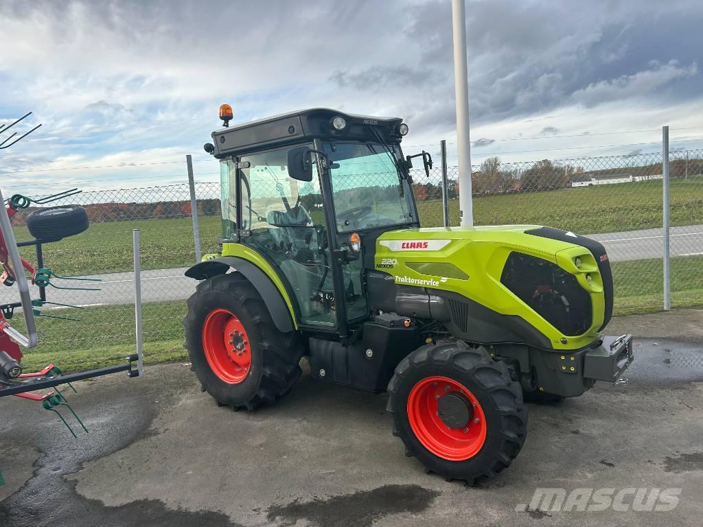 CLAAS Nexos 220 Traktörler
