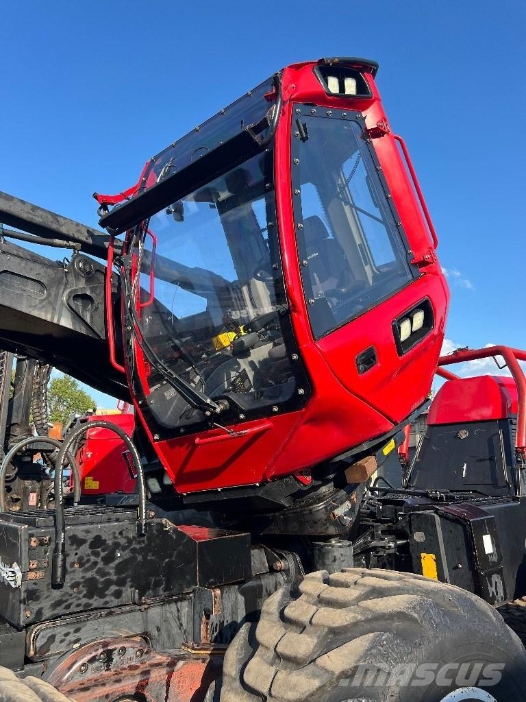 Komatsu 931 XC Biçerdöverler