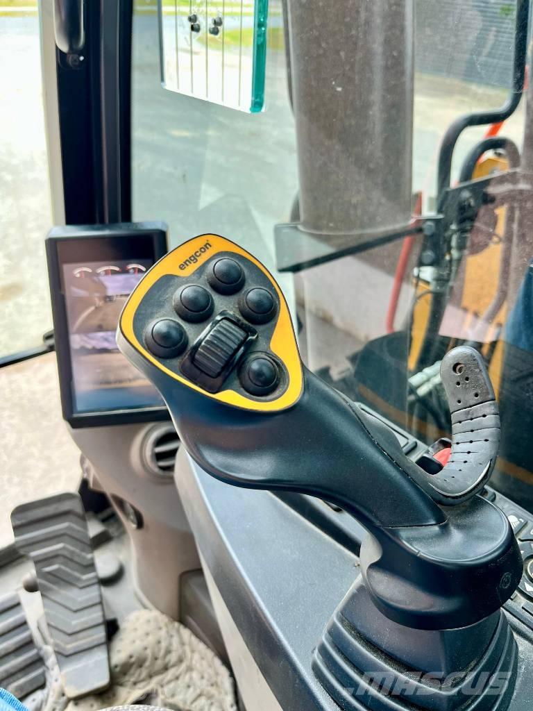 Volvo ECR 235 E Paletli ekskavatörler