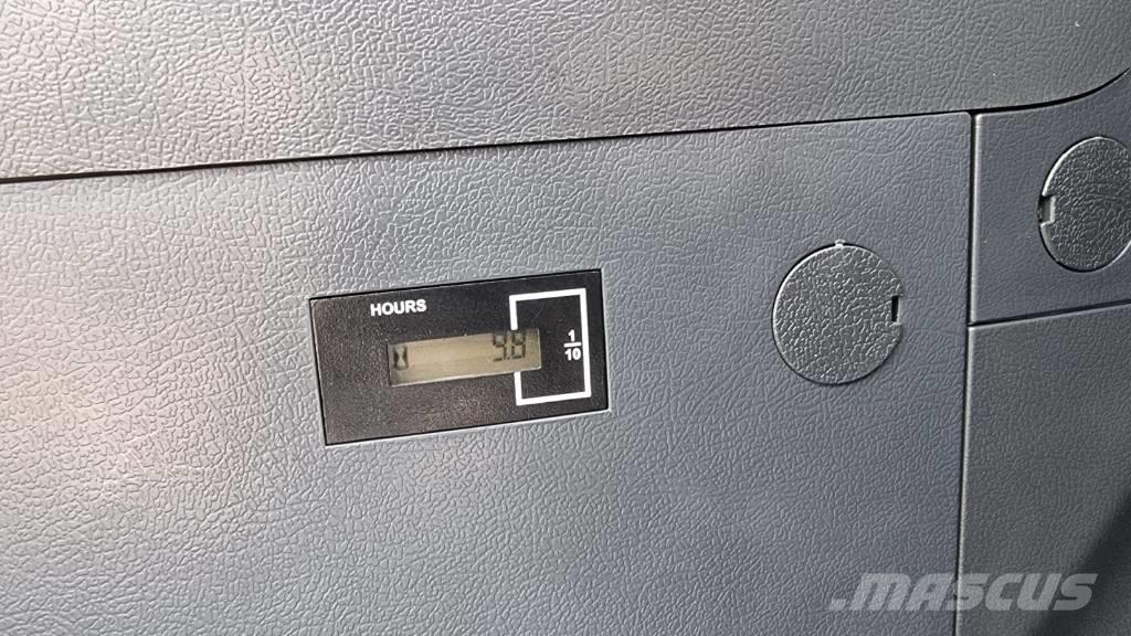 Hyundai HX 140 AL Paletli ekskavatörler