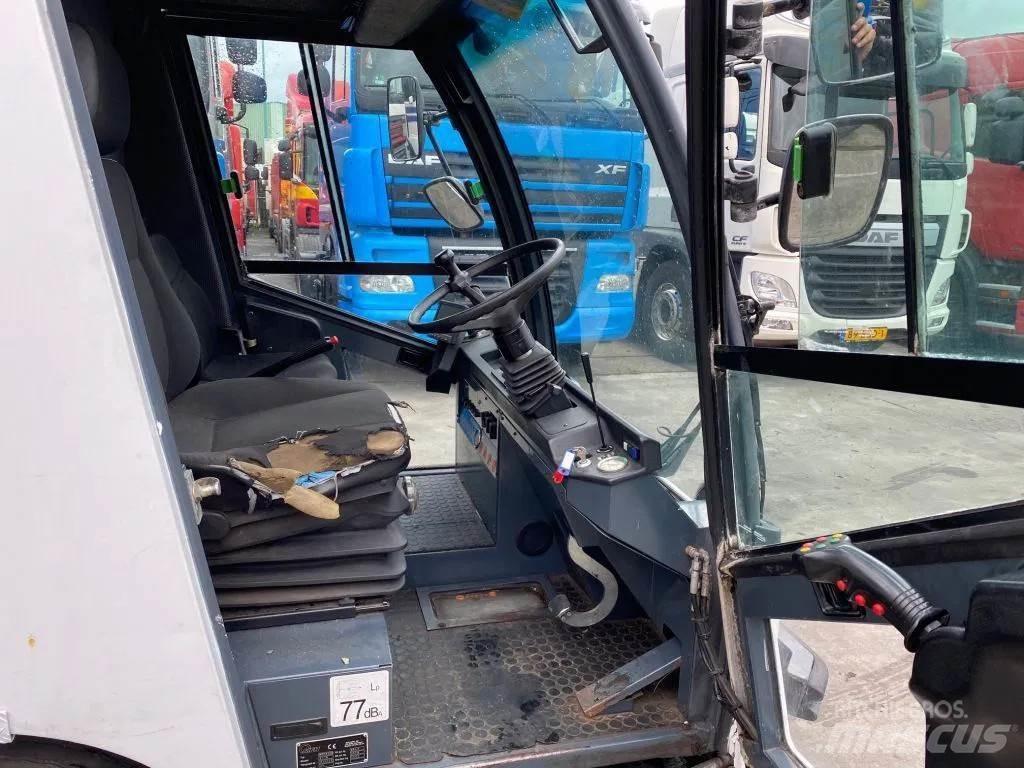 Mfh 2500 Cadde süpürücüler