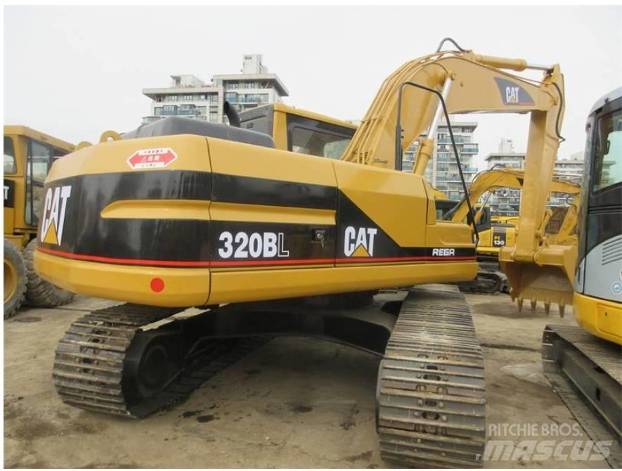 CAT 320 B L Paletli ekskavatörler