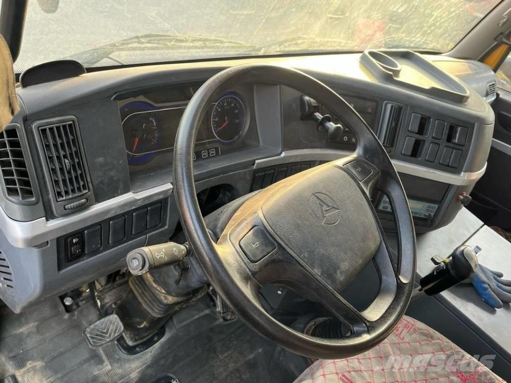 Sany STC250C5-2 Yol-Arazi Tipi Vinçler (AT)