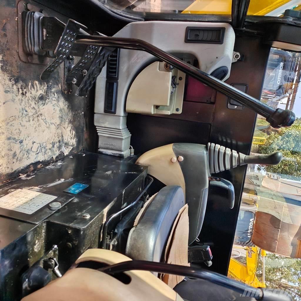 CAT 305.5 E Mini ekskavatörler, 7 tona dek