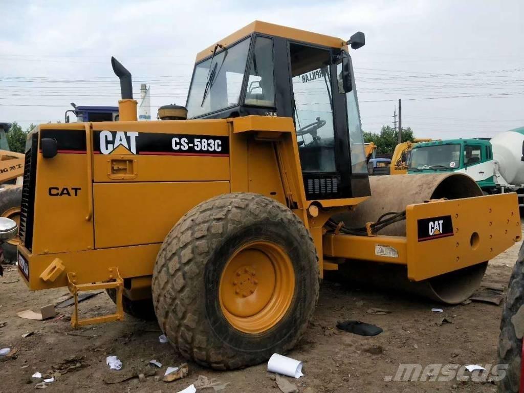 CAT CS583C Tek tamburlu silindirler