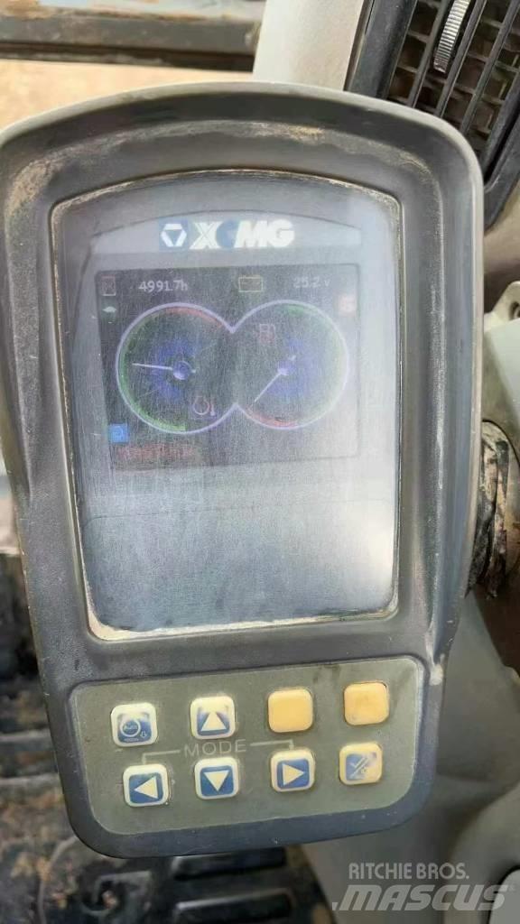XCMG XE 215 DA Paletli ekskavatörler