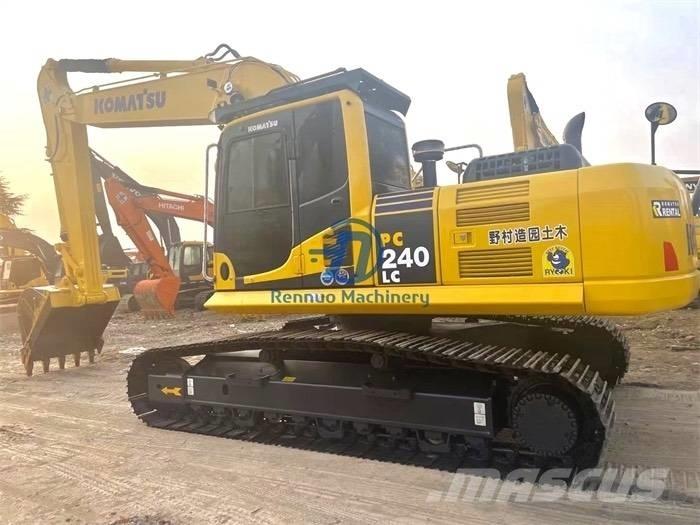 Komatsu PC 240 -8 Paletli ekskavatörler