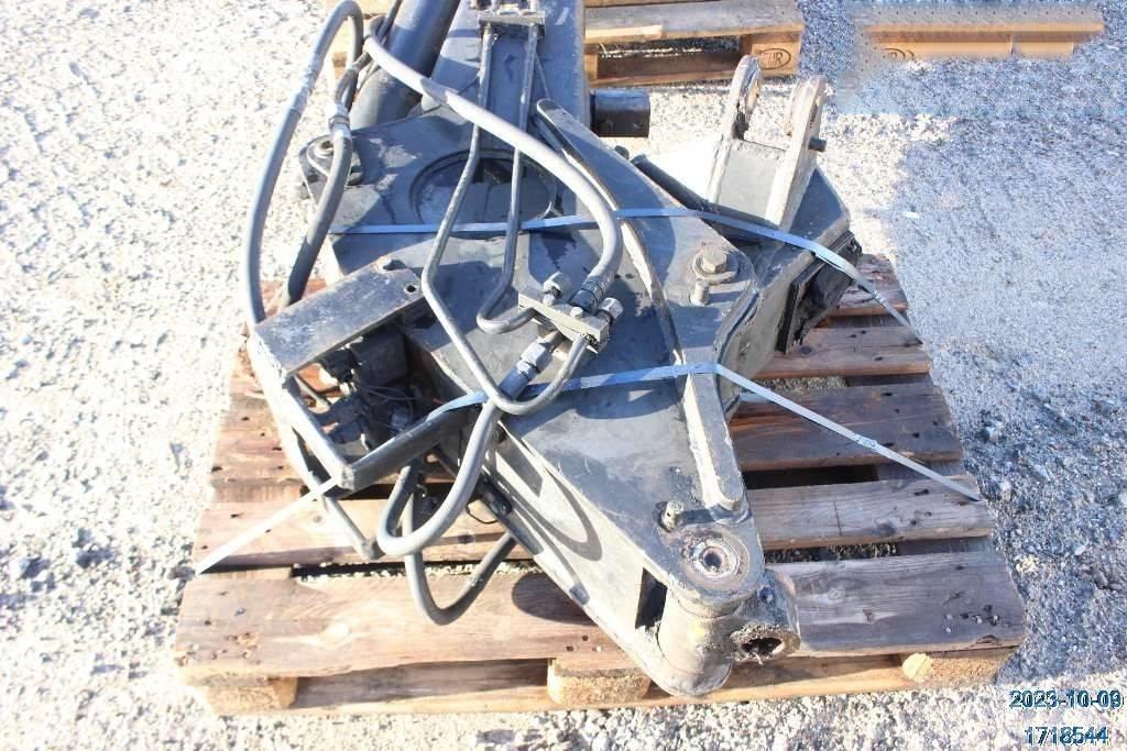 Huddig 960 Saseler