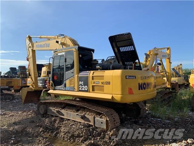 Komatsu PC 220-8 Paletli ekskavatörler