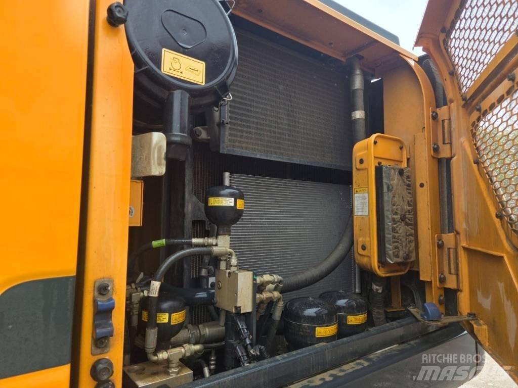 Hyundai HW 145 Lastik tekerli ekskavatörler