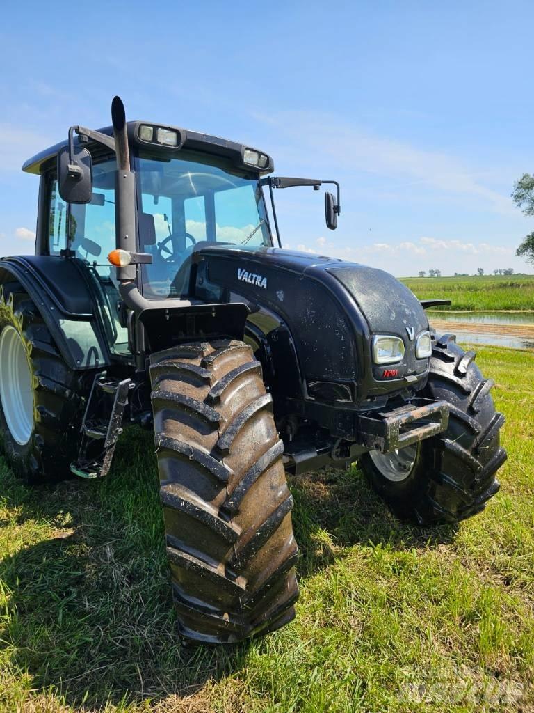 Valtra N 101 Traktörler