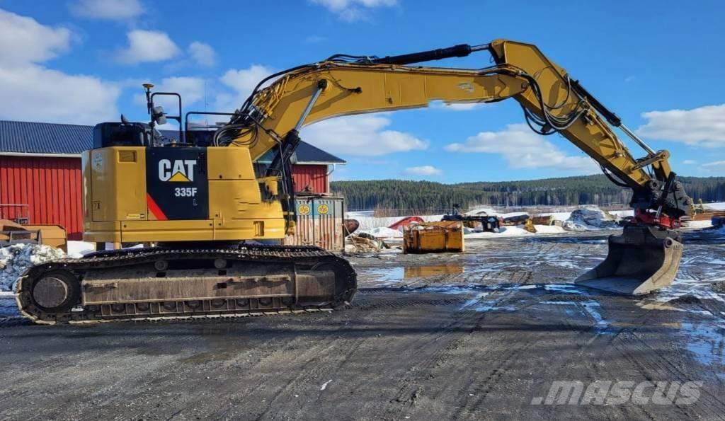 CAT 335 F L CR Paletli ekskavatörler