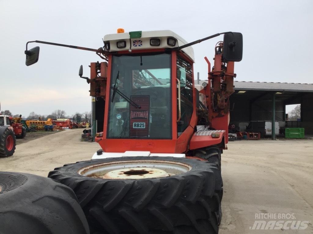Bateman RB25 SPRAYER Kendinden tahrikli pülverizatörler