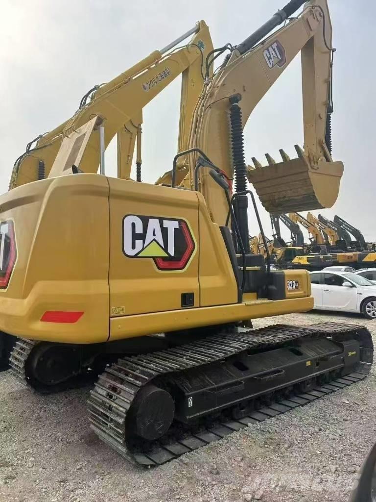 CAT 323 Paletli ekskavatörler