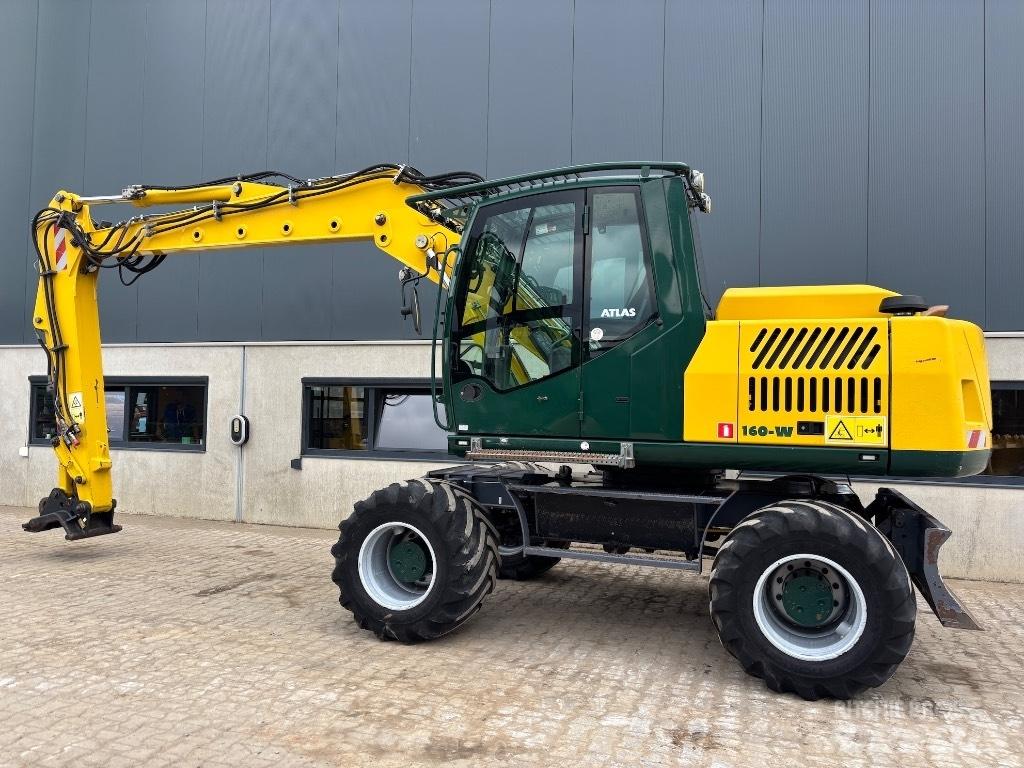 Atlas 160 W - 140 W Lastik tekerli ekskavatörler