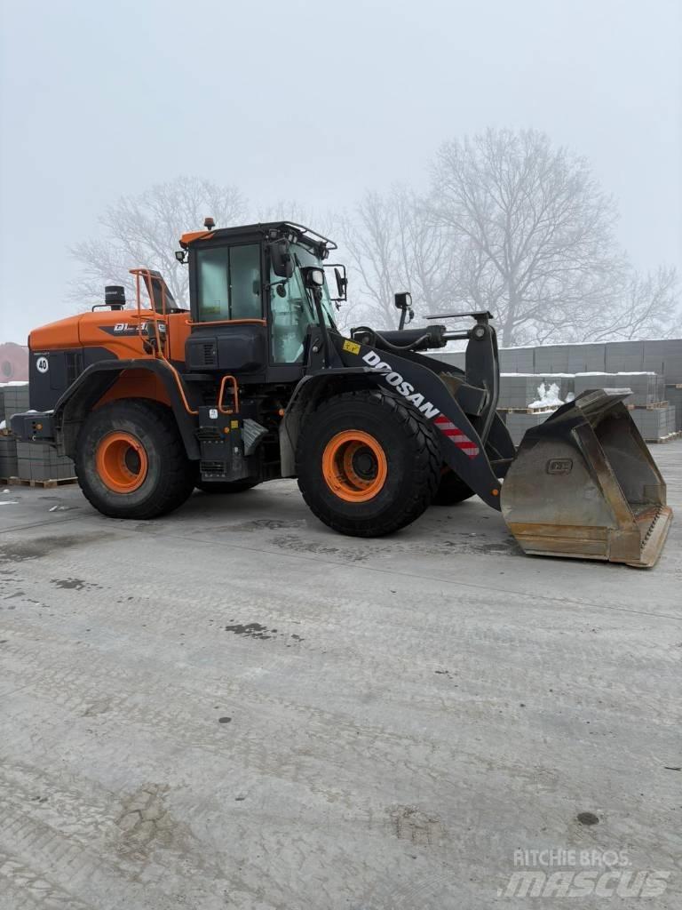 Doosan DL 320-7 Tekerlekli yükleyiciler