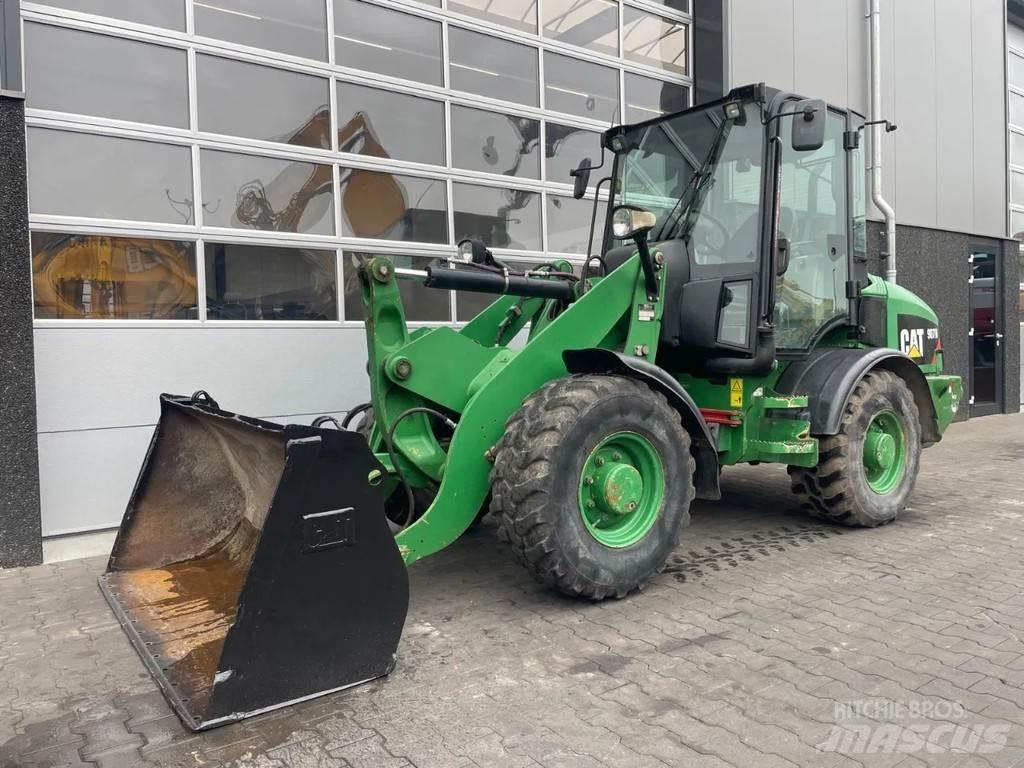 CAT 907H Tekerlekli yükleyiciler