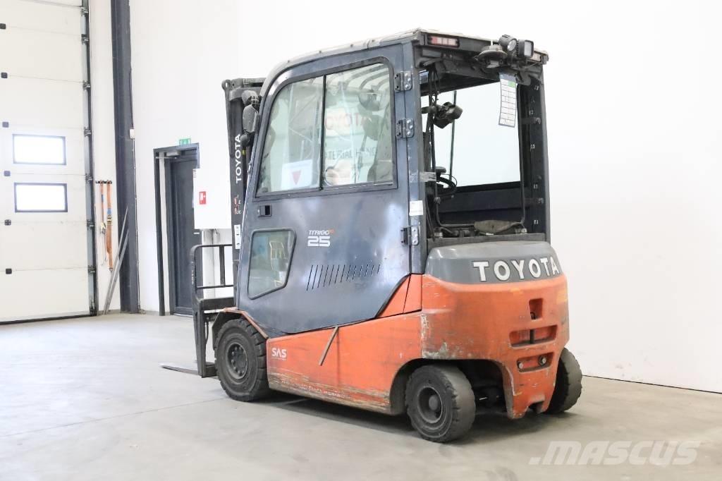Toyota 8 FBMT 25 Elektrikli forkliftler