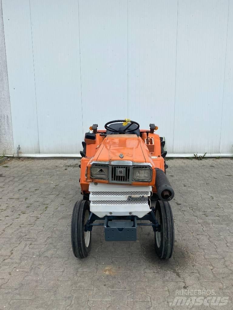 Kubota B1702-M Traktörler