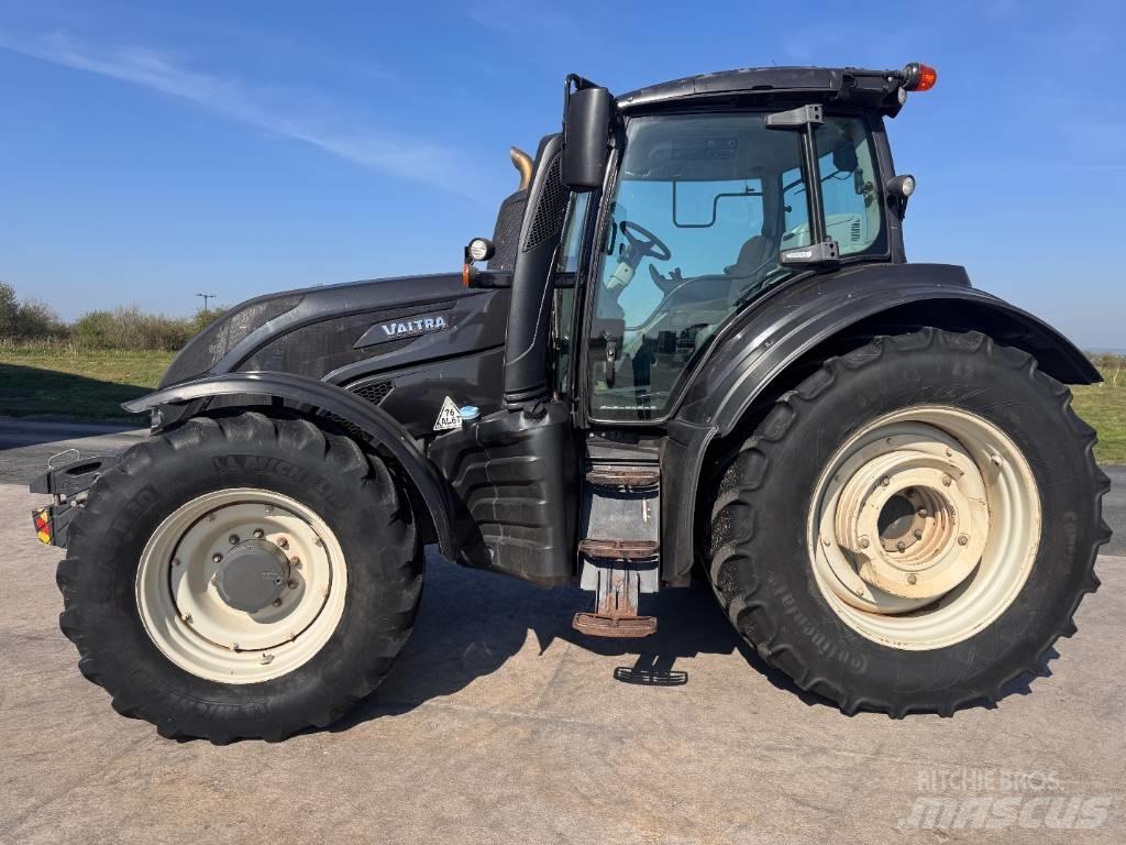Valtra T 174 Traktörler