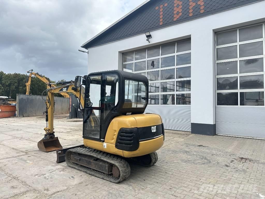CAT 302.5 Mini ekskavatörler, 7 tona dek