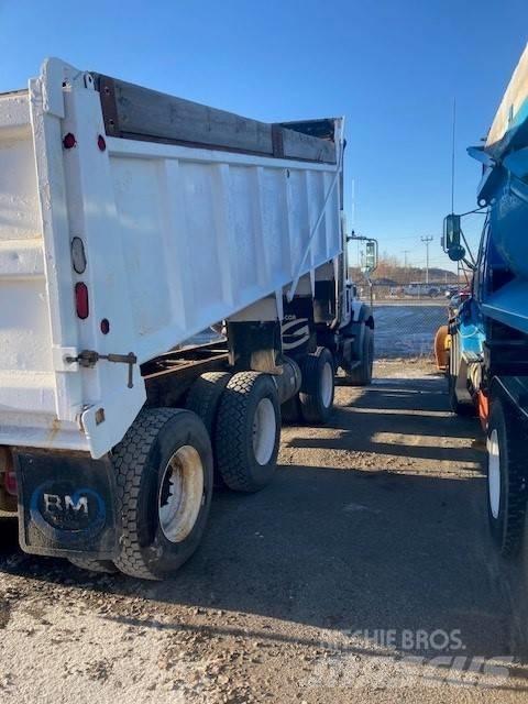 Mack GU813 Damperli kamyonlar