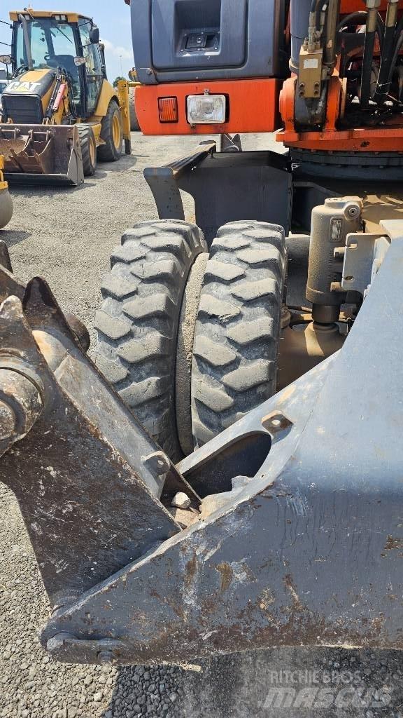 Fiat-Kobelco E215W Lastik tekerli ekskavatörler